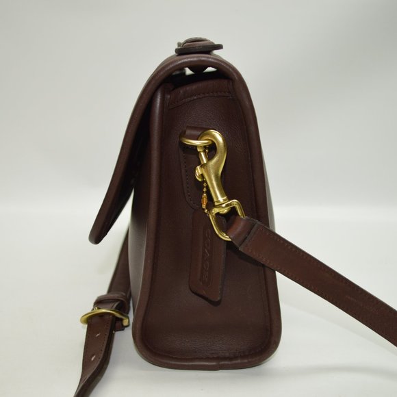 SOLD🚫Coach Vintage USA Made Leather Court Bag - Picture 4 of 15